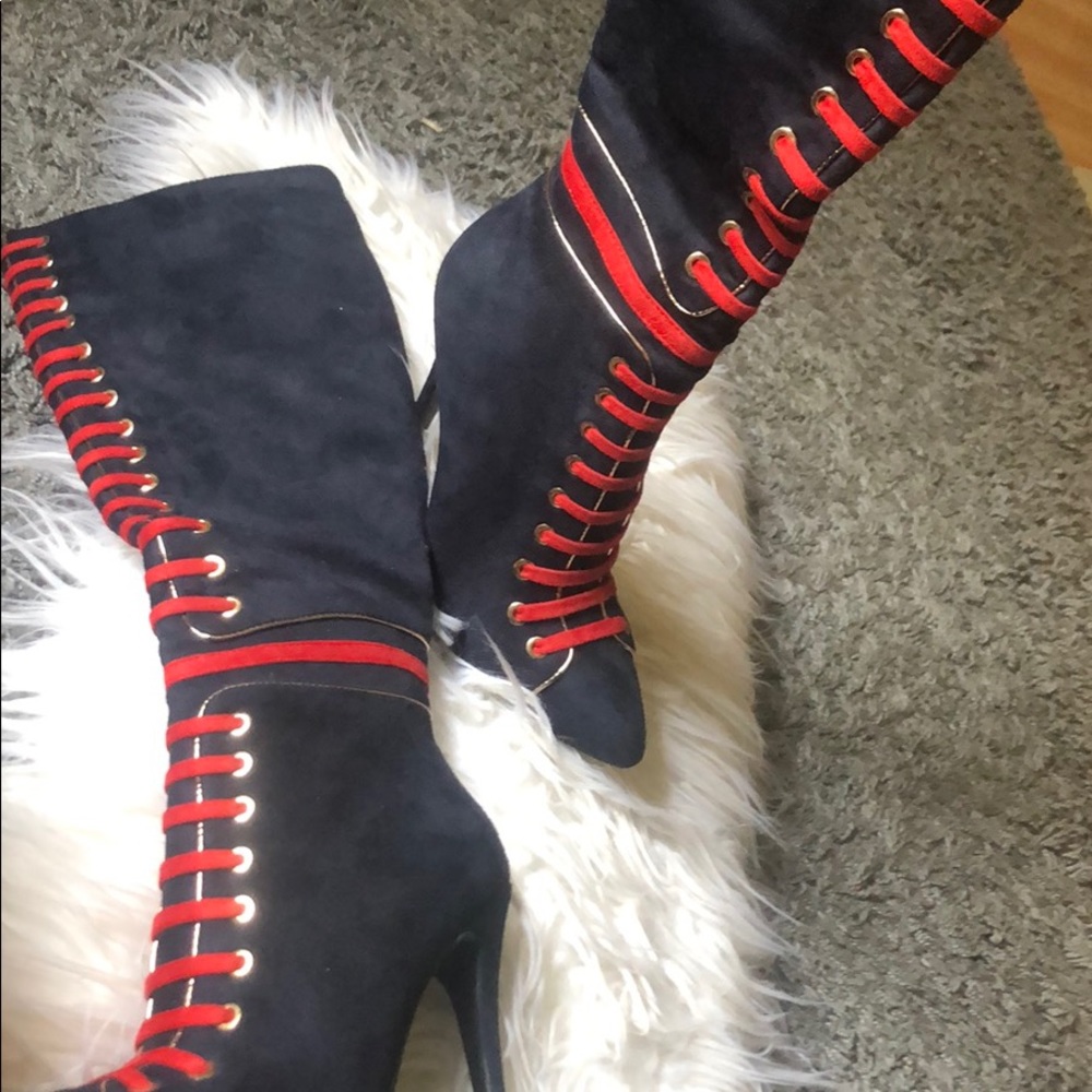 Lace up navy blue and red boot